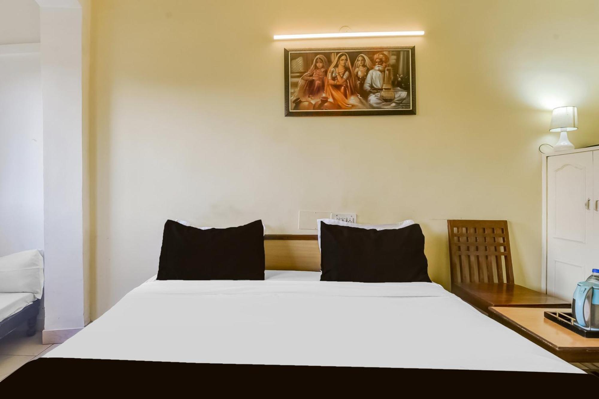 Super Collection O Sindhi Camp Formerly Hotel Paul Avenue Джапур Экстерьер фото